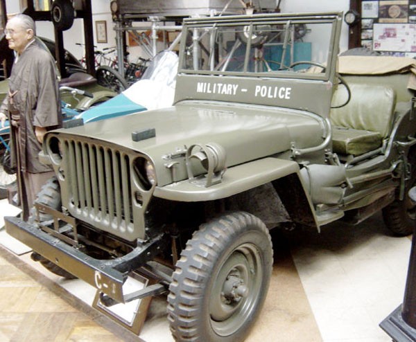 Jeep Grand Cherokee: американ бой или вождь краснокожих