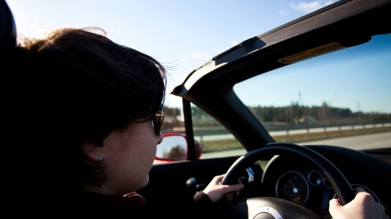Ученые определили, в каком возрасте опасно садиться за руль