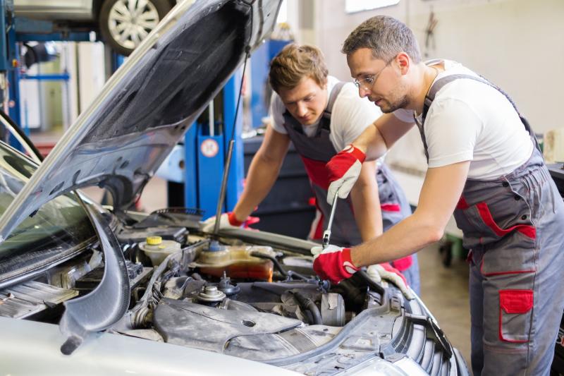 Почему ремонтом автомобилей должны заниматься специалисты